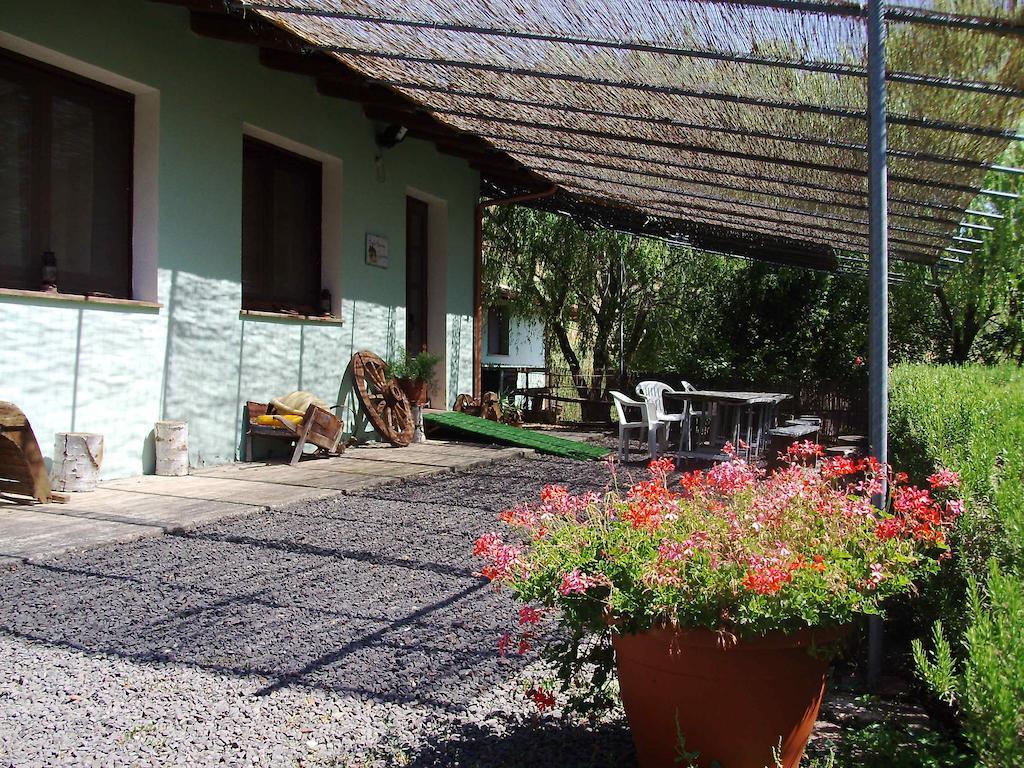 Agriturismo Cugumia Thiesi Luaran gambar