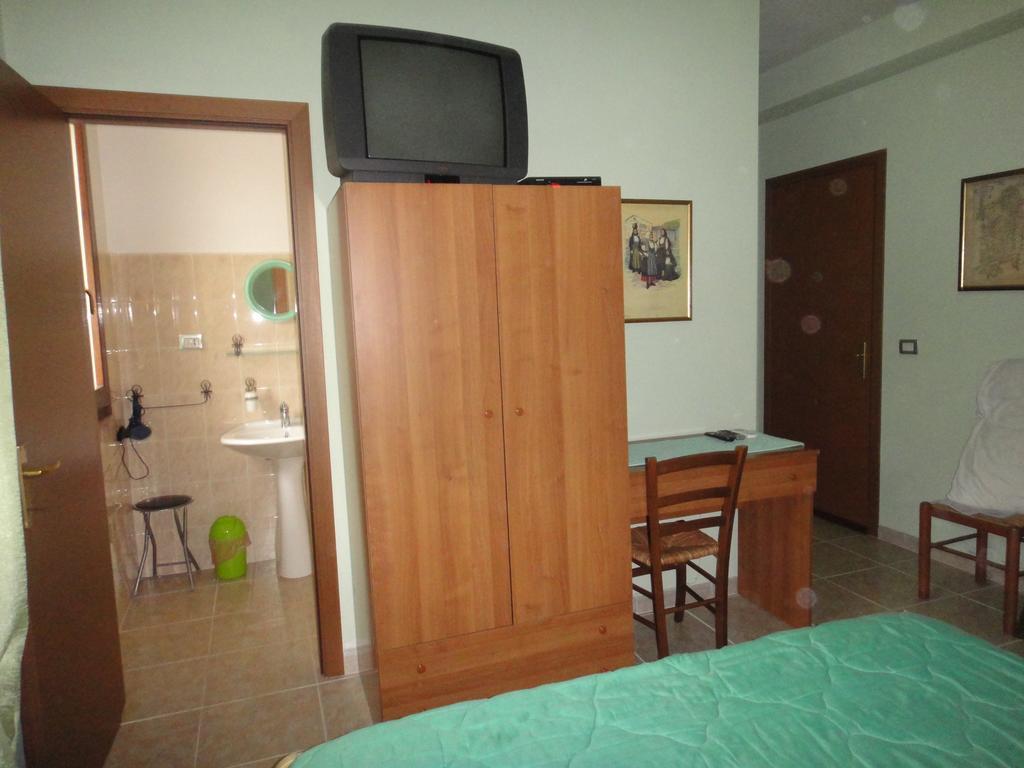 Agriturismo Cugumia Thiesi Luaran gambar